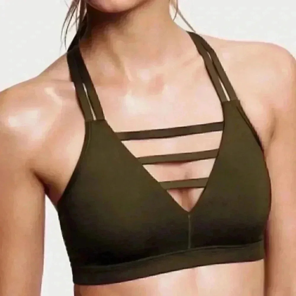 Victoria’s Secret sport plunge strappy sports bra in size small